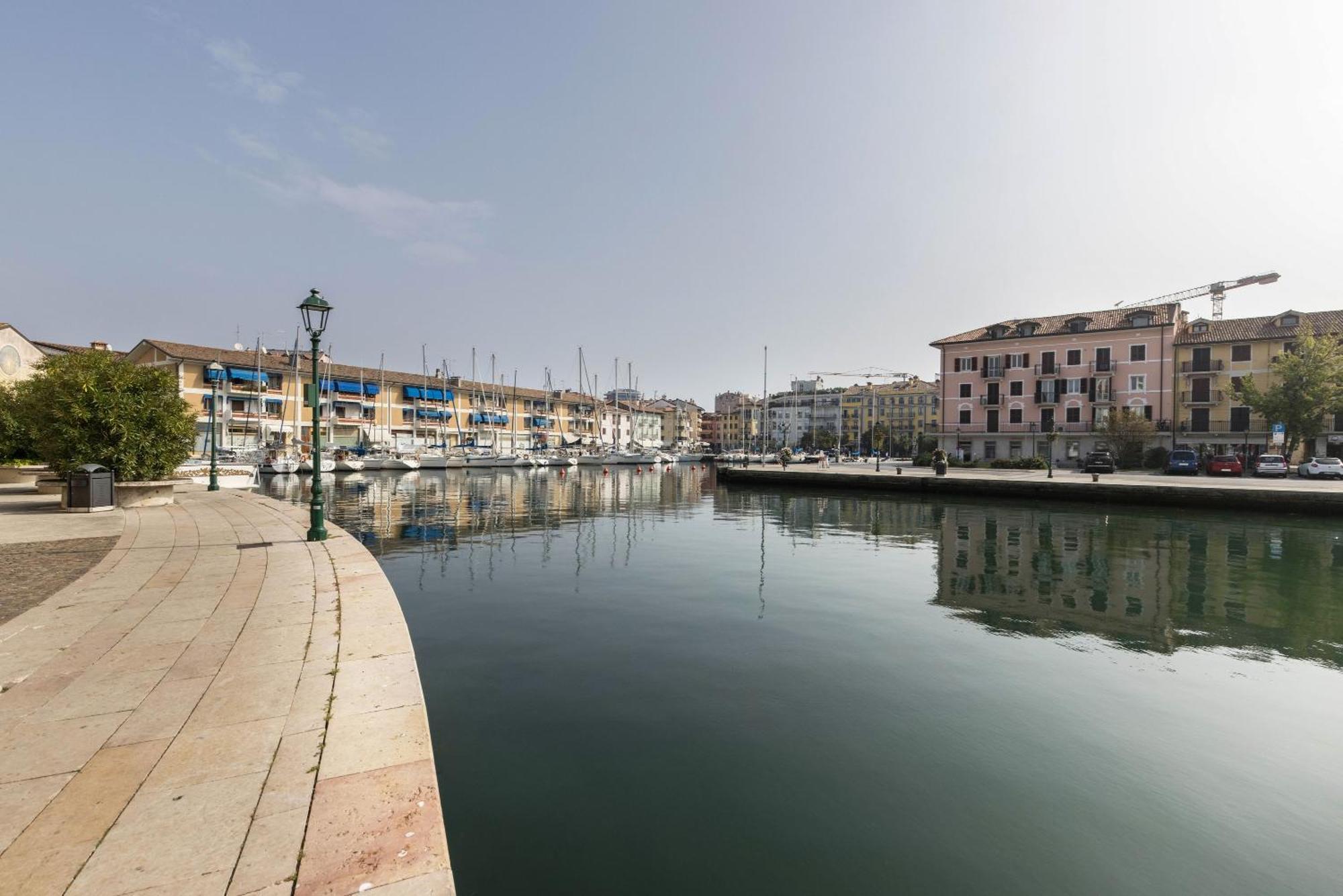 Appartamento Al Porticciolo Grado Exteriör bild